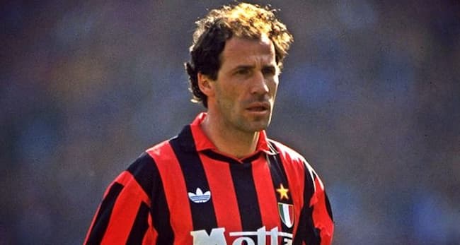 Trung vệ: Franco Baresi