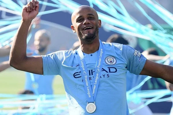 Hình 3: Trung vệ Kompany