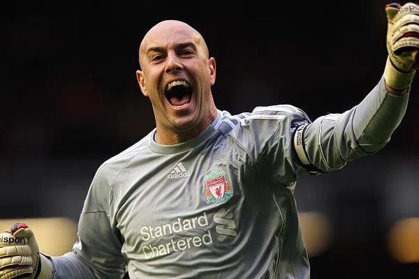 Hình 2: Thủ môn Pepe Reina