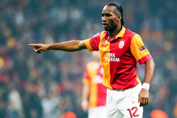 Hình 3: Drogba vô địch Premier League và UEFA Champions League 2012