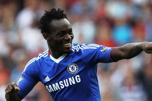 Hình 4: Michael Essien được đánh giá là viên ngọc đen quý giá của Chelsea