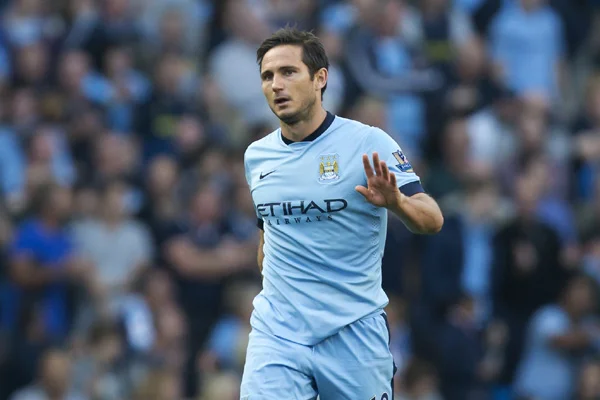 Hình 5: tiền đạo Frank Lampard 