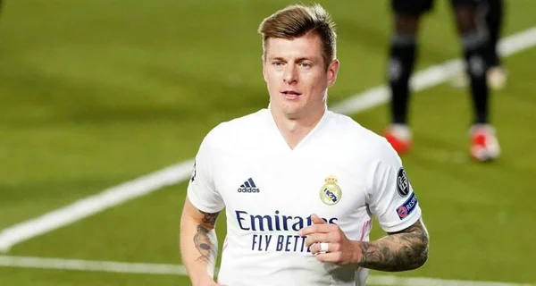 Hình 1: Tiền vệ Toni Kroos